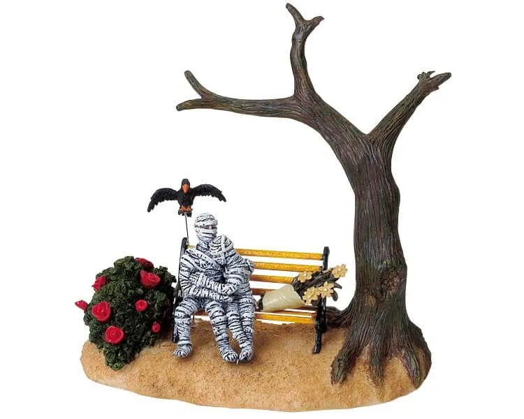 lemax-wrapped-up-in-each-other-figurine-spooky-town image 1