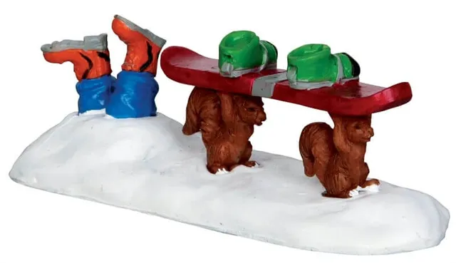 lemax-ski-country-varmints-figurines-village-general-products image 1