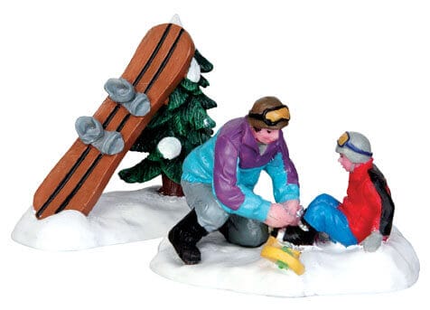 lemax-dad-helps-out-set-of-2-lot-2-figurines image 1