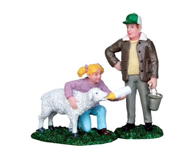 lemax-feeding-lamb-figurine-miniature-sc-ne-agneau-village-de-no-l image 1
