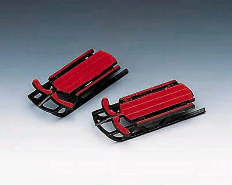 lemax-sled-tra-neau-miniature-village-de-no-l image 1