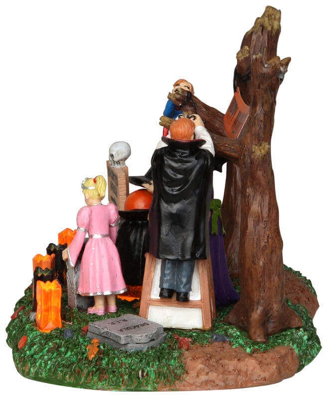 lemax-decorating-for-halloween-figurines-d-coration-halloween image 2