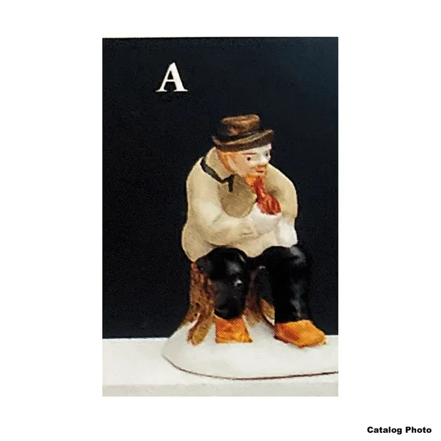 lemax-resting-on-stump-figurine-village-de-no-l image 1