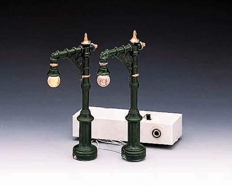 lemax-4-victorian-street-lamp-lot-de-4-lampadaires-miniatures image 1