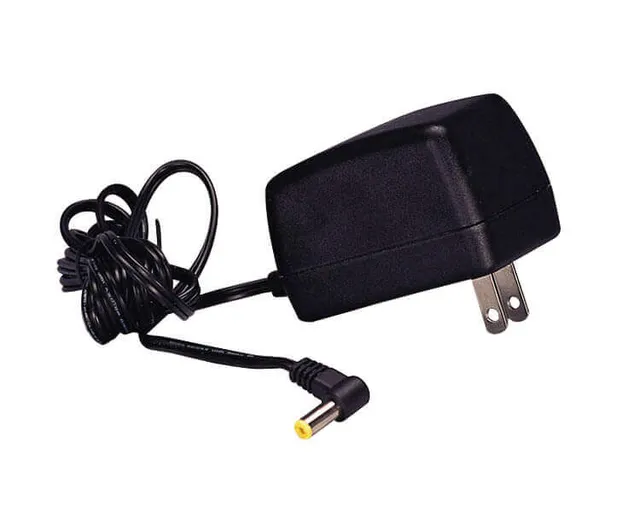 lemax-adaptateur-secteur-4-5v-700ma-noir-pour-village-lumineux image 1