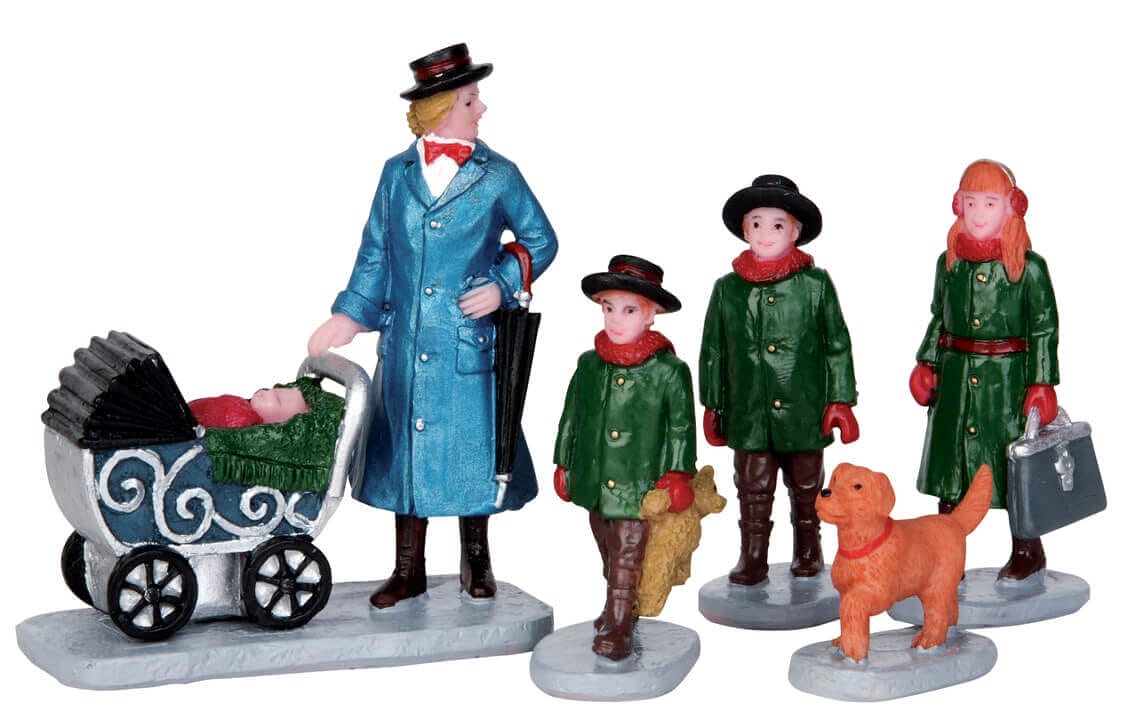 lemax-nanny-outing-set-of-5-lot-de-5-figurines-miniatures-village-de-no-l image 1