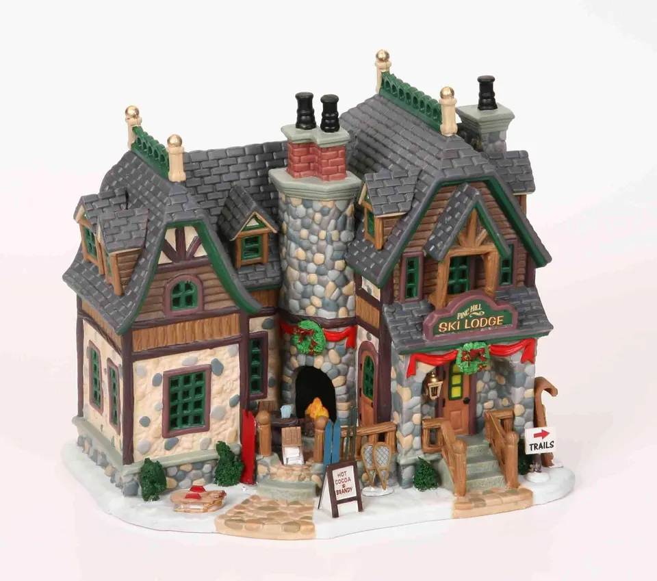 lemax-pine-hill-ski-lodge-chalet-de-ski-miniature-lumineux image 1