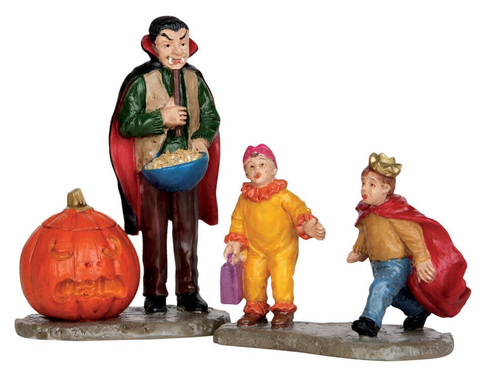 lemax-scaring-trick-or-treaters-set-de-2-figurines-spooky-town-halloween image 2