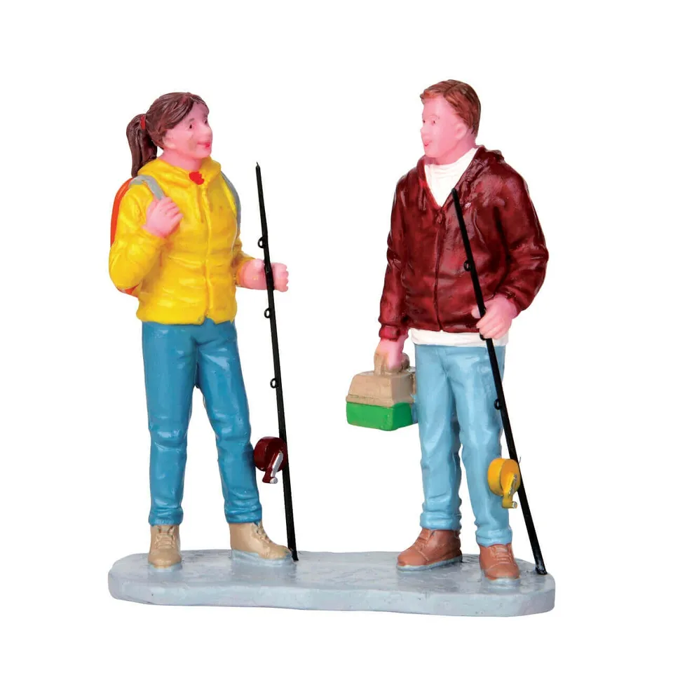 lemax-gearing-up-figurine-miniature-village-de-no-l-vail-village image 1