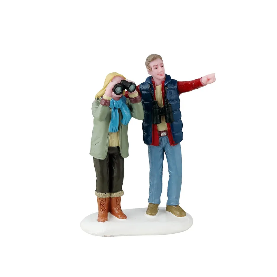 lemax-lovebirds-vail-village-couple-de-randonneurs-enneig-s image 1