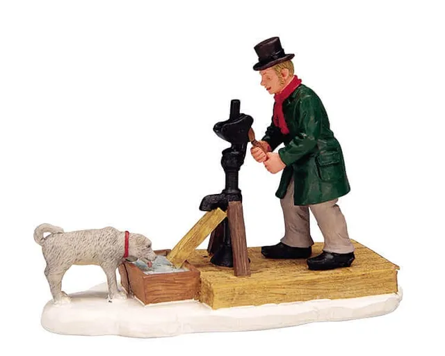 lemax-pumping-water-figurine-accessoire-anim-e-pour-village-miniature image 1