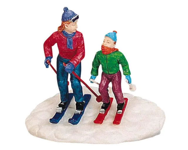 lemax-the-ski-lesson-figurine-sc-ne-de-ski-village-de-no-l image 1