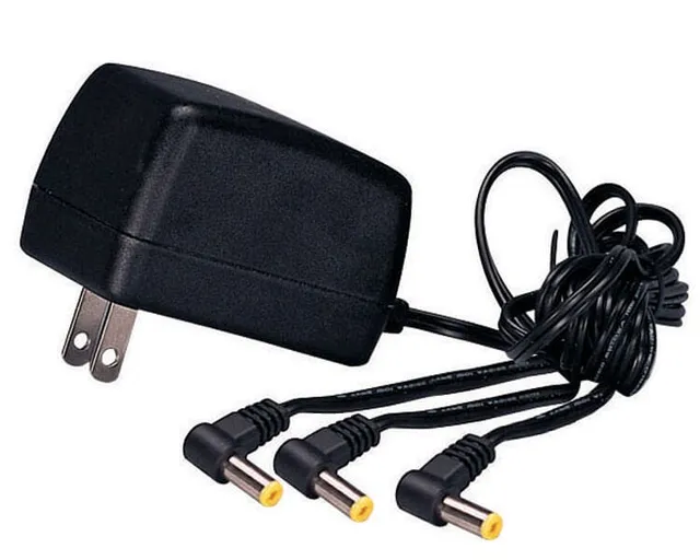 lemax-halloween-ac-power-adaptor-w-3-out-adaptateur-secteur-village image 1