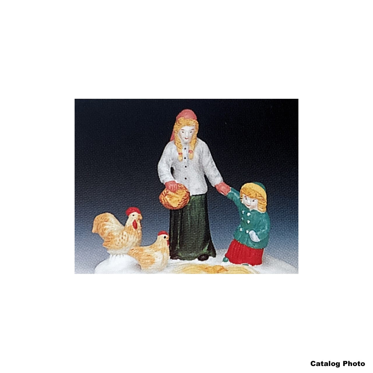 lemax-gathering-eggs-figurine-ferme-ramassage-des-ufs image 1
