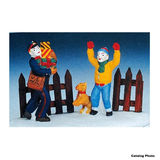 lemax-presents-for-pete-figurine-cadeaux-pour-pete-village-de-no-l image 1
