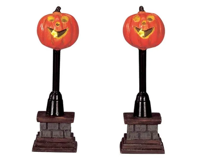 lemax-pumpkin-street-lamp-r-verb-re-citrouille-spooky-town image 1