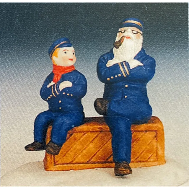 lemax-the-old-captain-his-grandson-figurine-village-de-no-l image 1