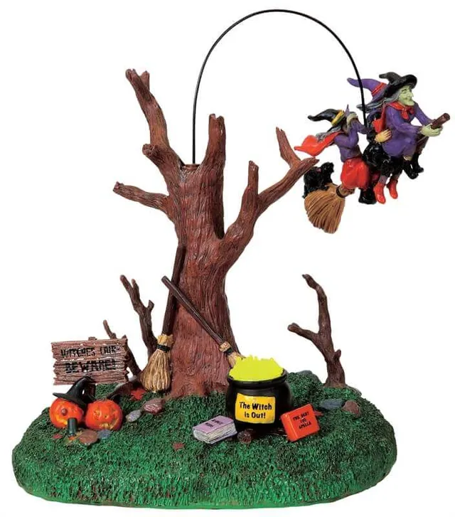 lemax-carpooling-figurine-sc-ne-miniature-spooky-town image 1
