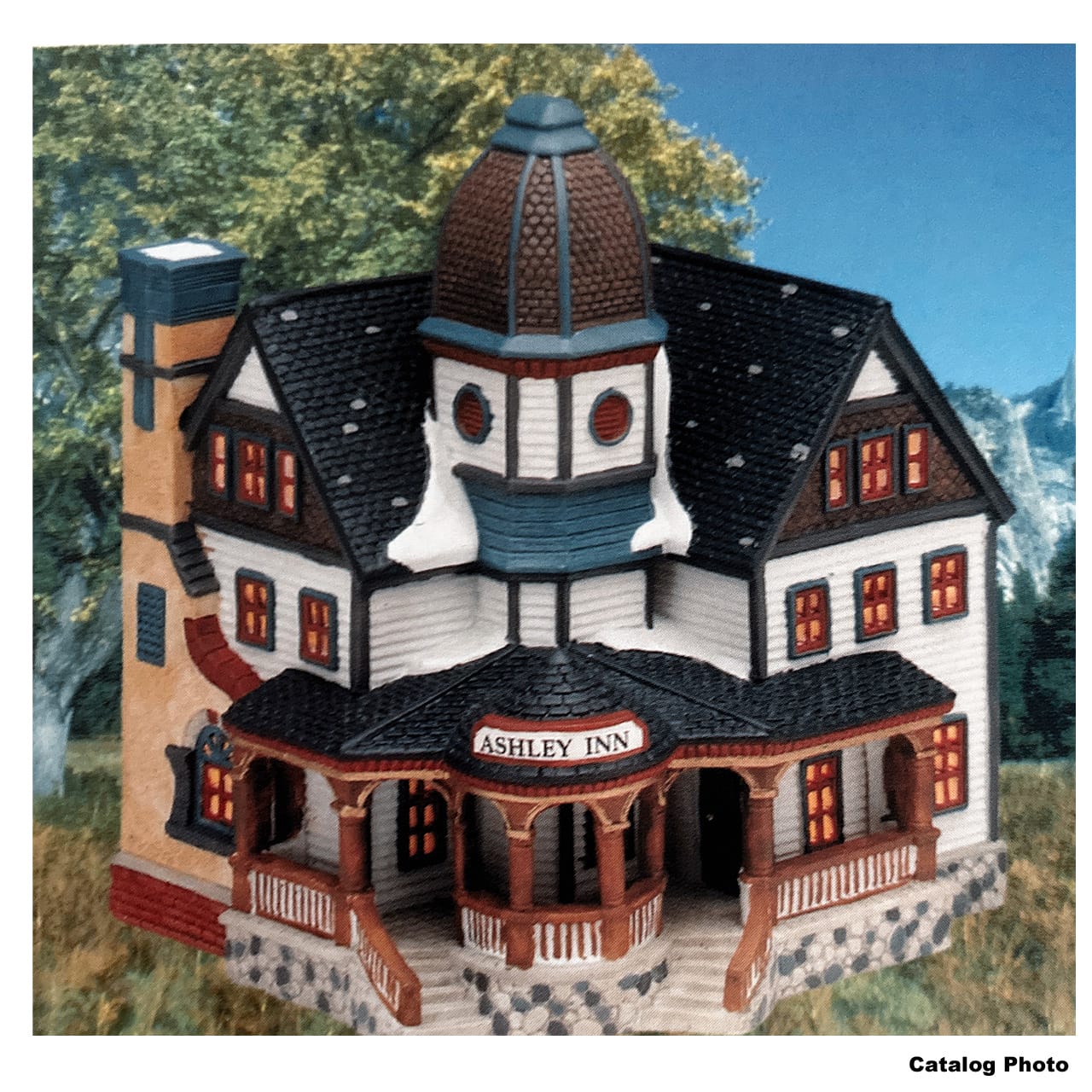 lemax-ashley-inn-maison-de-village-miniature-lumineuse image 2