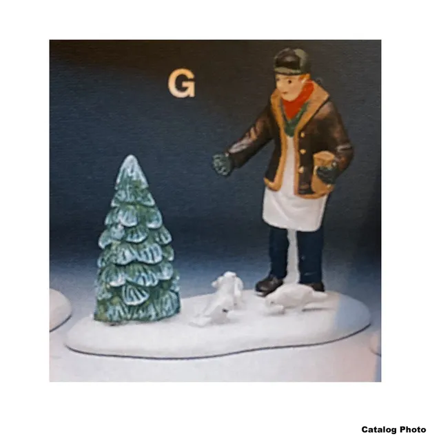 lemax-mr-c-takes-a-break-figurine-village-miniature-de-no-l image 1