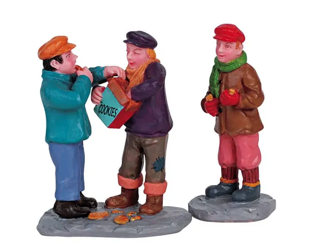 lemax-kids-finishing-christmas-cookies-figurines-enfants-biscuits image 1