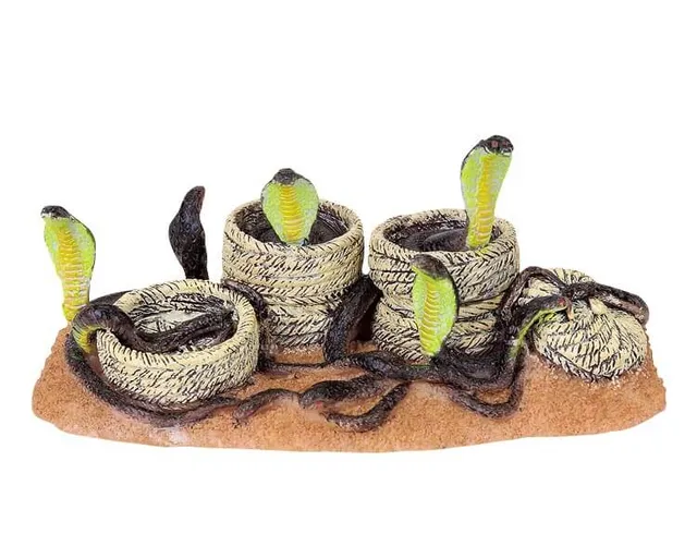 lemax-cobras-figurines-spooky-town-halloween image 1