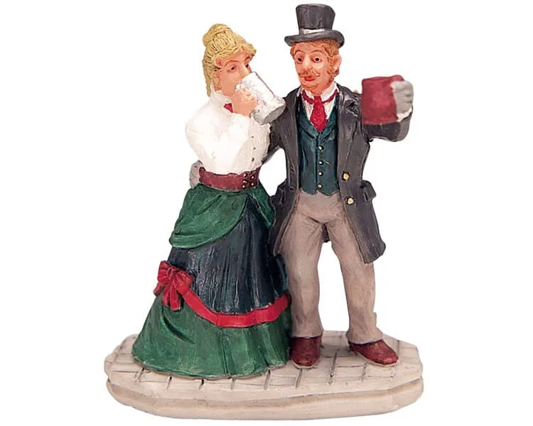 lemax-drinking-figurine-de-village-miniature image 1