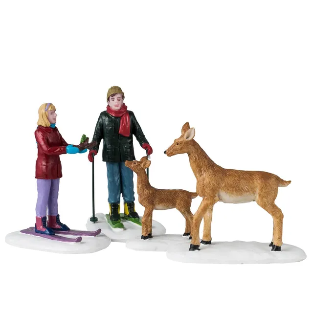 lemax-friendly-wildlife-figurine-skieurs-et-animaux-vail-village image 1