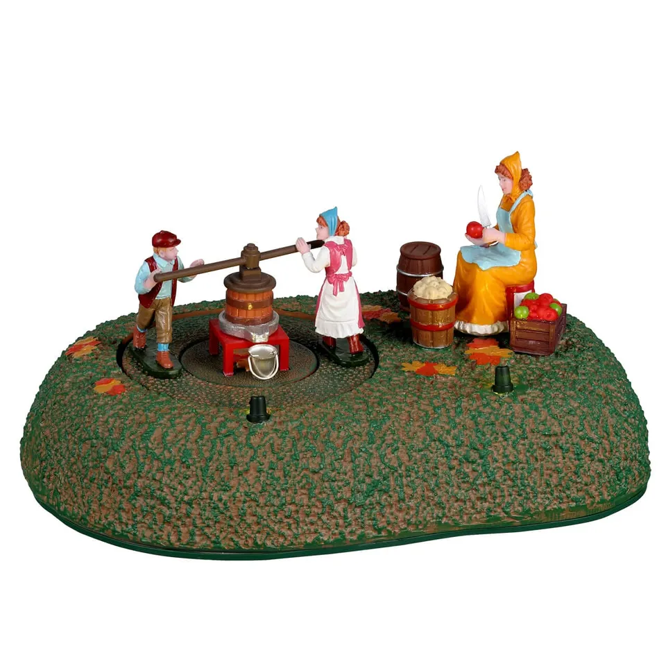 lemax-family-cider-sc-ne-miniature-caddington-village image 1