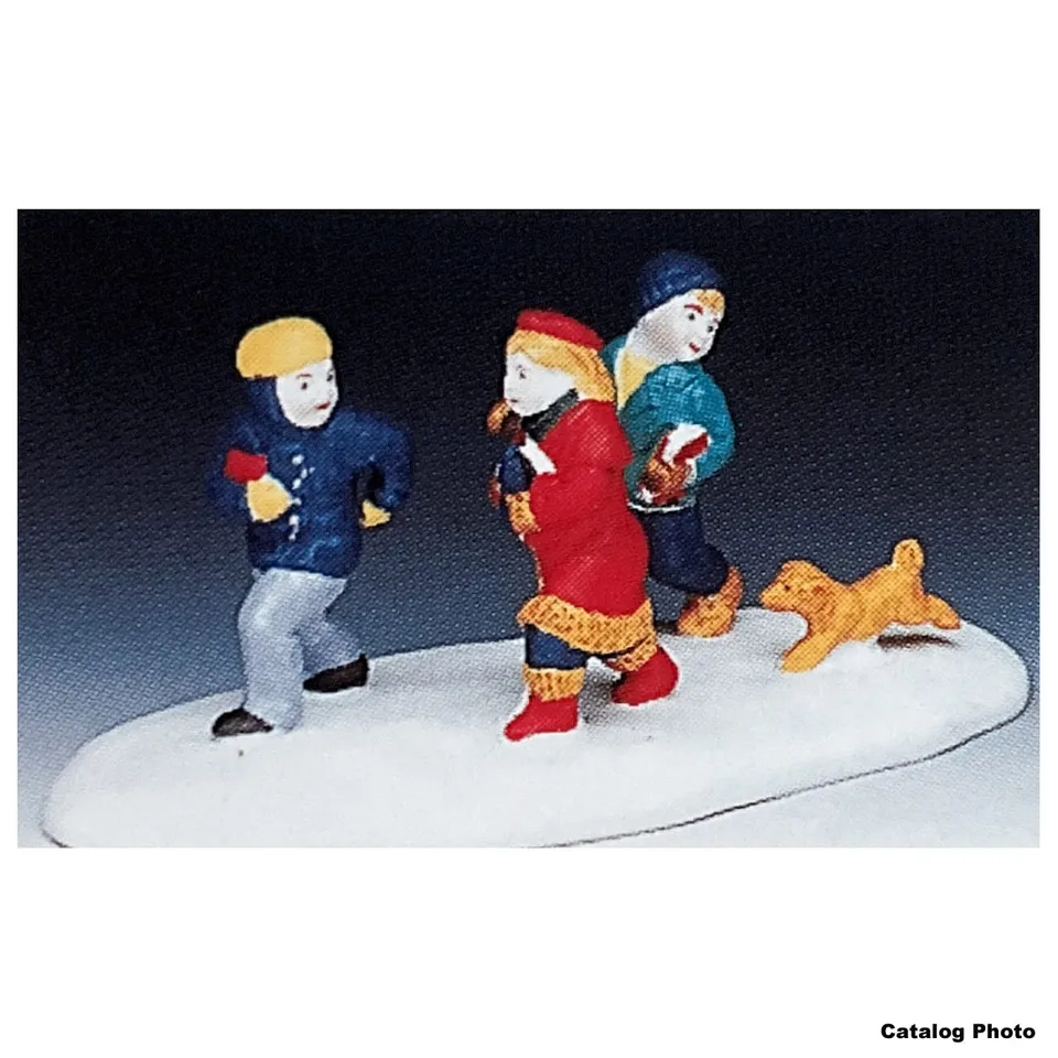 lemax-school-children-running-figurines-coliers-qui-courent-village image 1