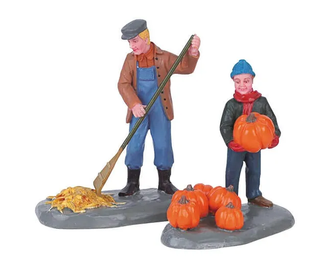 lemax-harvest-clean-up-figurine-village-miniature image 1