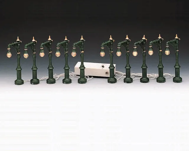 lemax-4-victorian-street-lamp-lot-de-4-r-verb-res-miniatures image 1