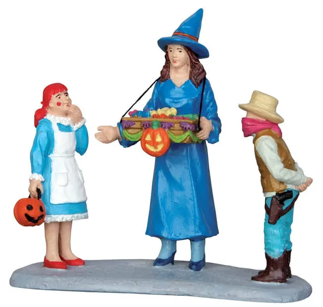 lemax-sweet-treats-figurine-spooky-town-halloween image 1