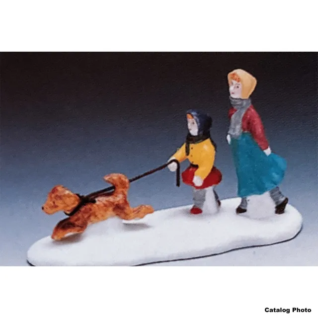 lemax-sisters-walking-dog-figurine-village-de-no-l image 1