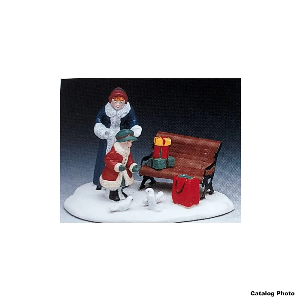 lemax-feeding-birds-figurines-miniatures-nourrissage-oiseaux image 1