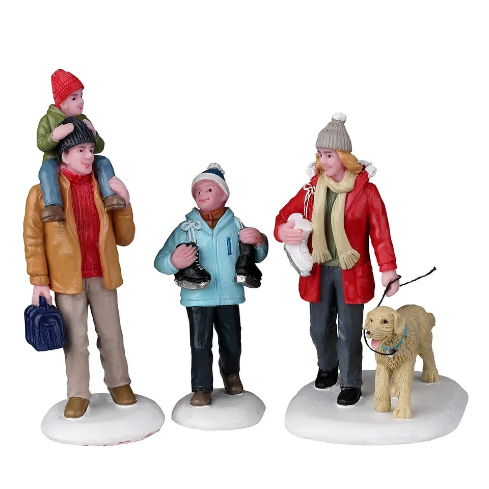 lemax-going-skating-famille-patinage-et-chien-8-3-cm-vail-village image 1