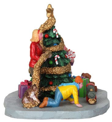 lemax-decorating-the-xmas-tree-figurine-sapin-de-no-l image 4