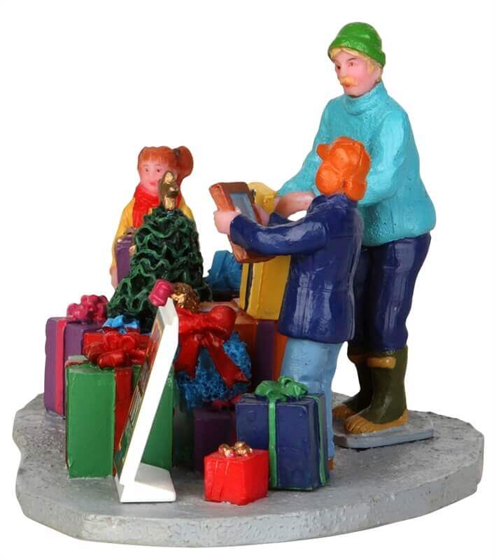 lemax-annual-toy-drive-figurine-collecte-de-jouets-village-de-no-l image 4
