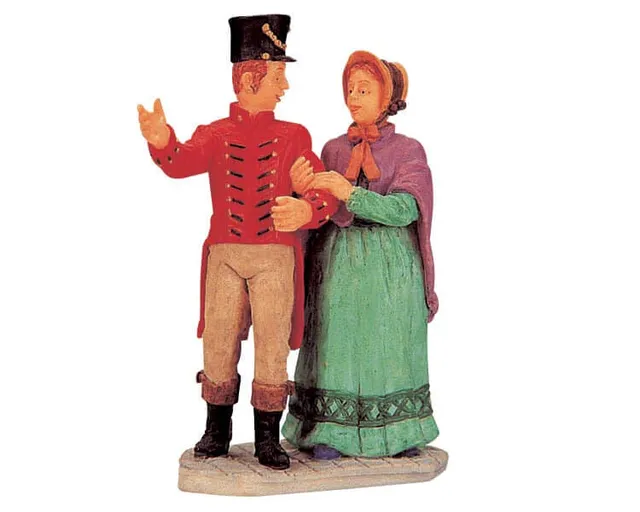 lemax-soldier-and-a-lady-figurines-couple-village-de-no-l image 1