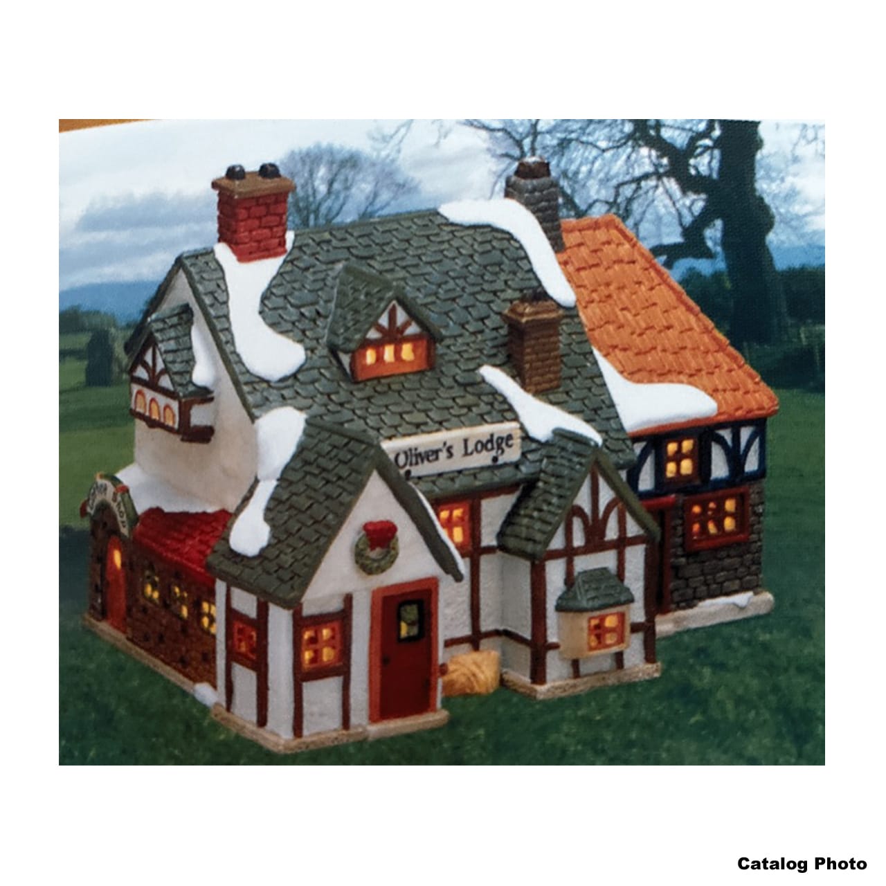 lemax-oliver-s-lodge-chalet-de-village-de-no-l-lumineux image 1
