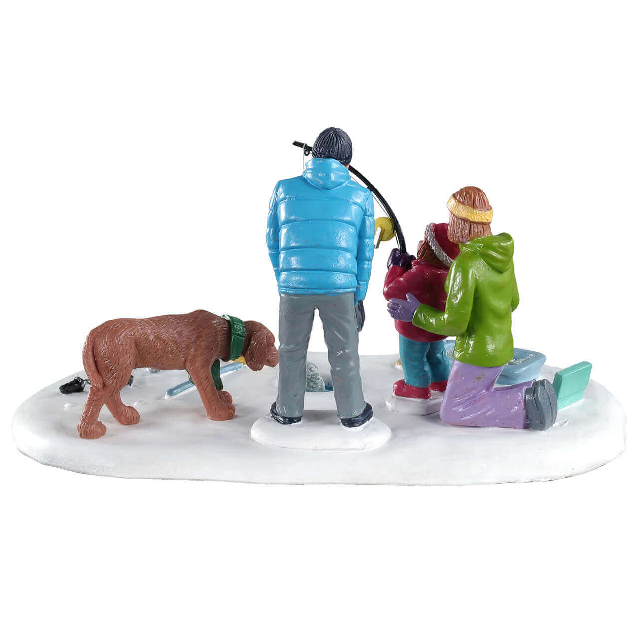 lemax-her-first-fish-sc-ne-p-che-sur-glace-famille image 4