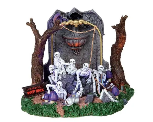 lemax-well-of-souls-puits-miniature-anim-spooky-town-halloween image 1