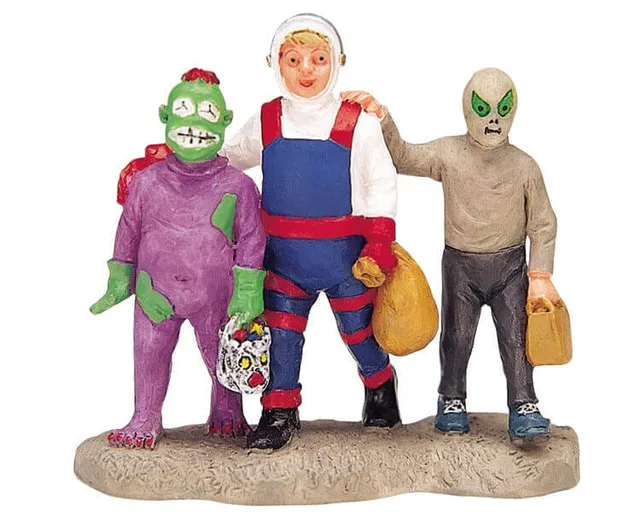 lemax-spaceman-and-two-aliens-figurines-spooky-town image 1