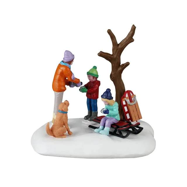 lemax-cocoa-time-figurines-famille-chocolat-chaud-d-hiver image 1