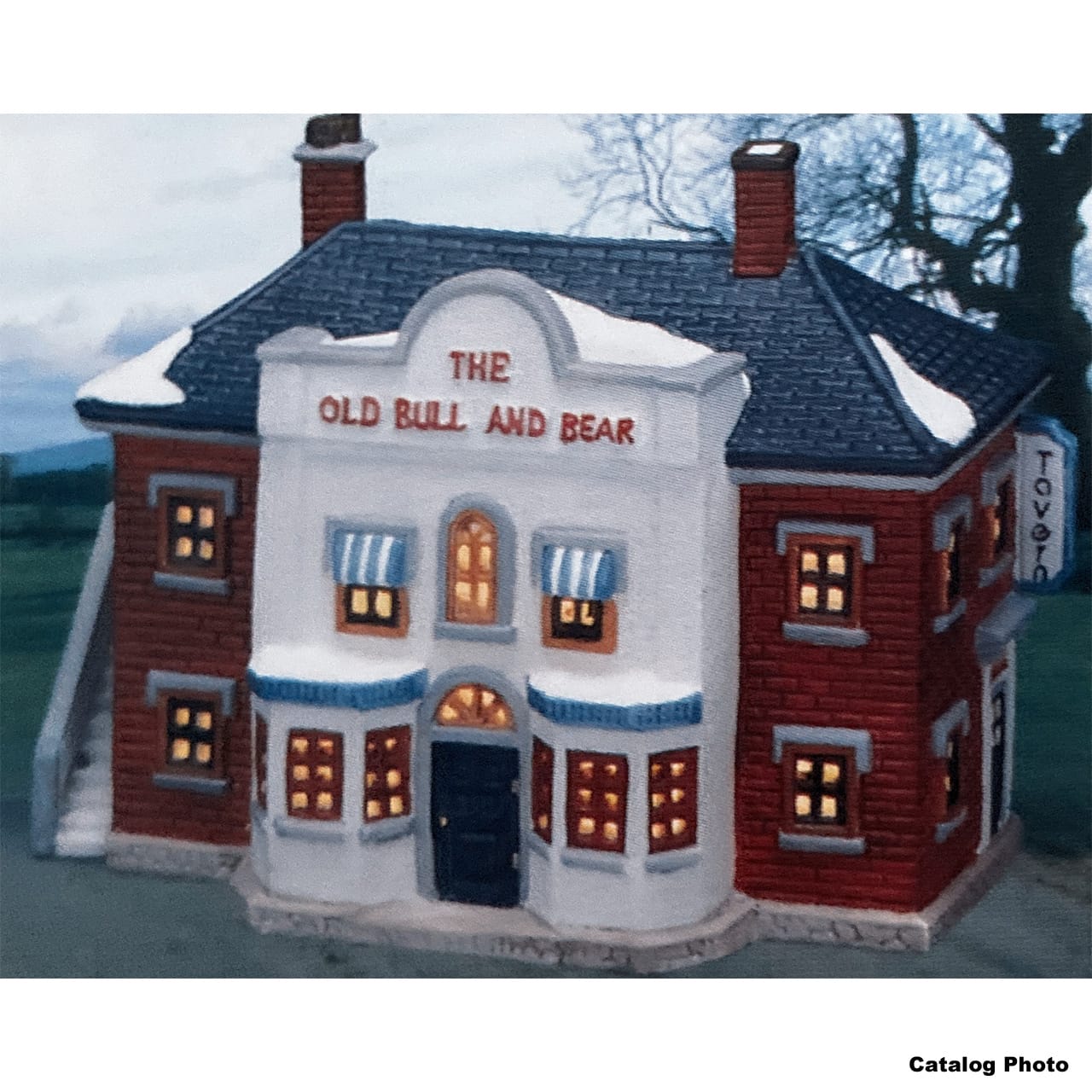 lemax-the-old-bull-and-bear-pub-miniature-illumin image 1