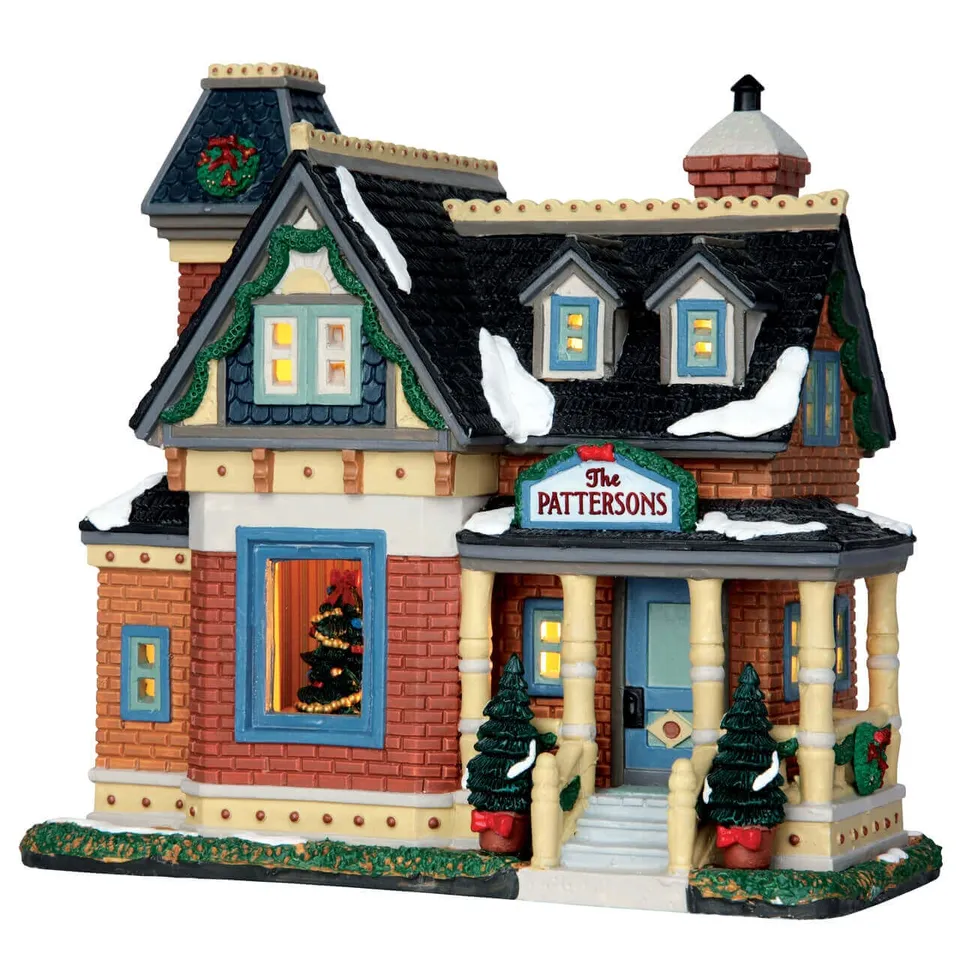 lemax-christmas-at-the-pattersons-maison-village-de-no-l-lumineuse image 1