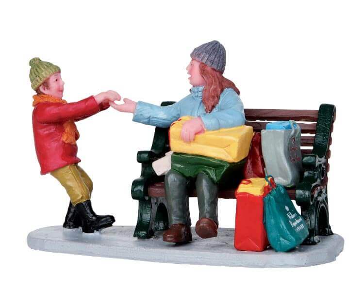 lemax-we-re-not-done-yet-figurine-village-de-no-l image 1