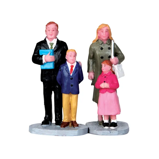 lemax-church-family-figurines-famille-d-glise-village-de-no-l image 1