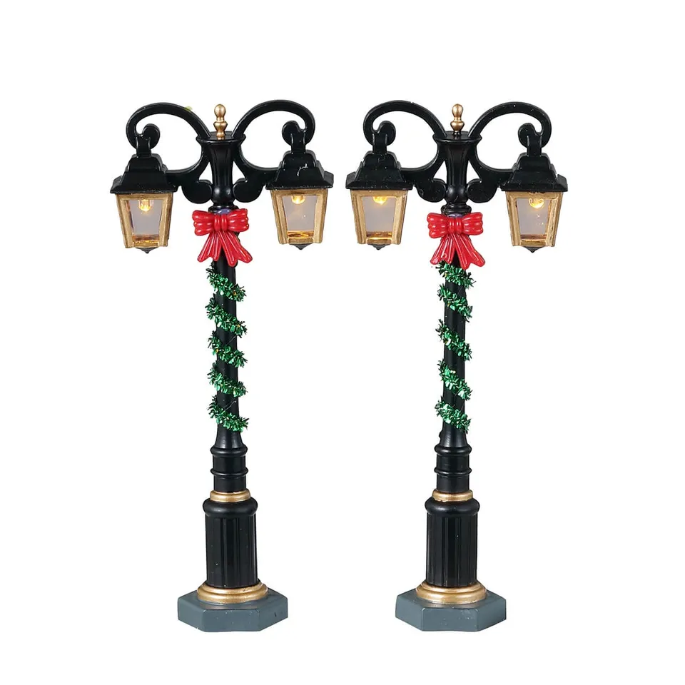 lemax-splendid-lights-caddington-r-verb-res-de-village-lumineux image 1