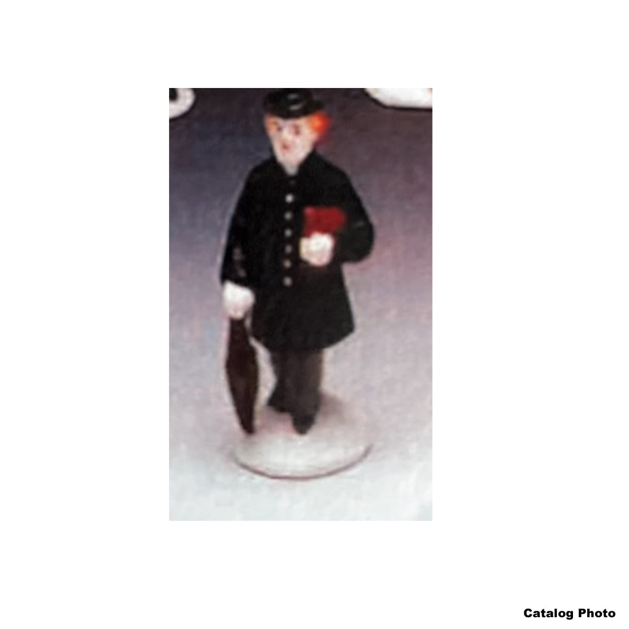 lemax-strolling-priest-figurine-miniature-pour-village-de-no-l image 2